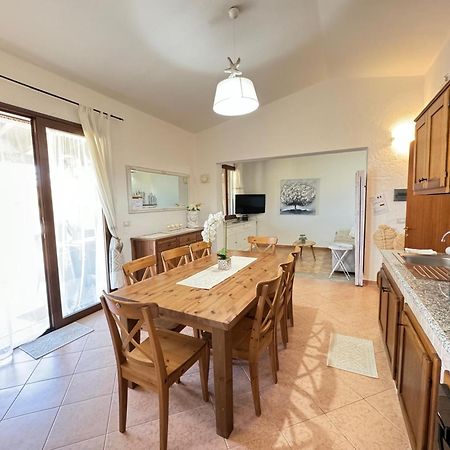 Casa vacanze con piscina vista mare Tertenìa Esterno foto