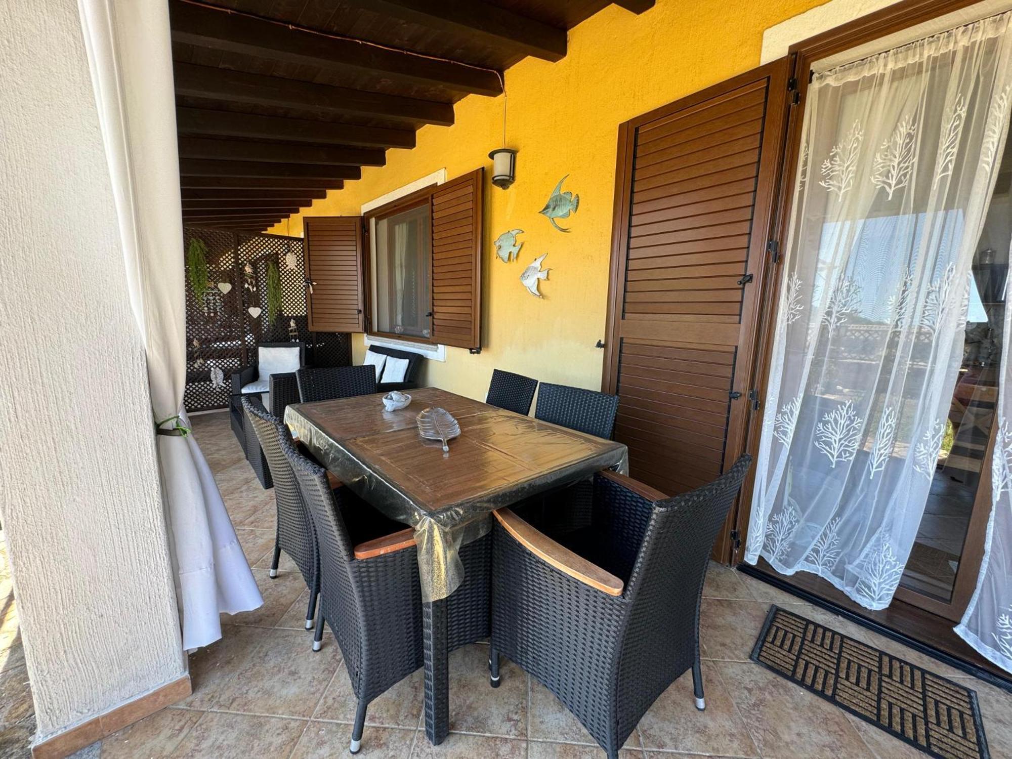 Casa vacanze con piscina vista mare Tertenìa Esterno foto