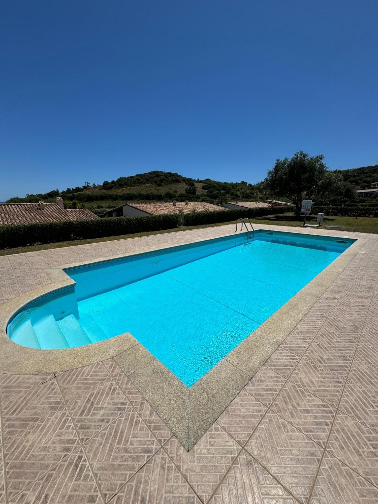 Casa vacanze con piscina vista mare Tertenìa Esterno foto