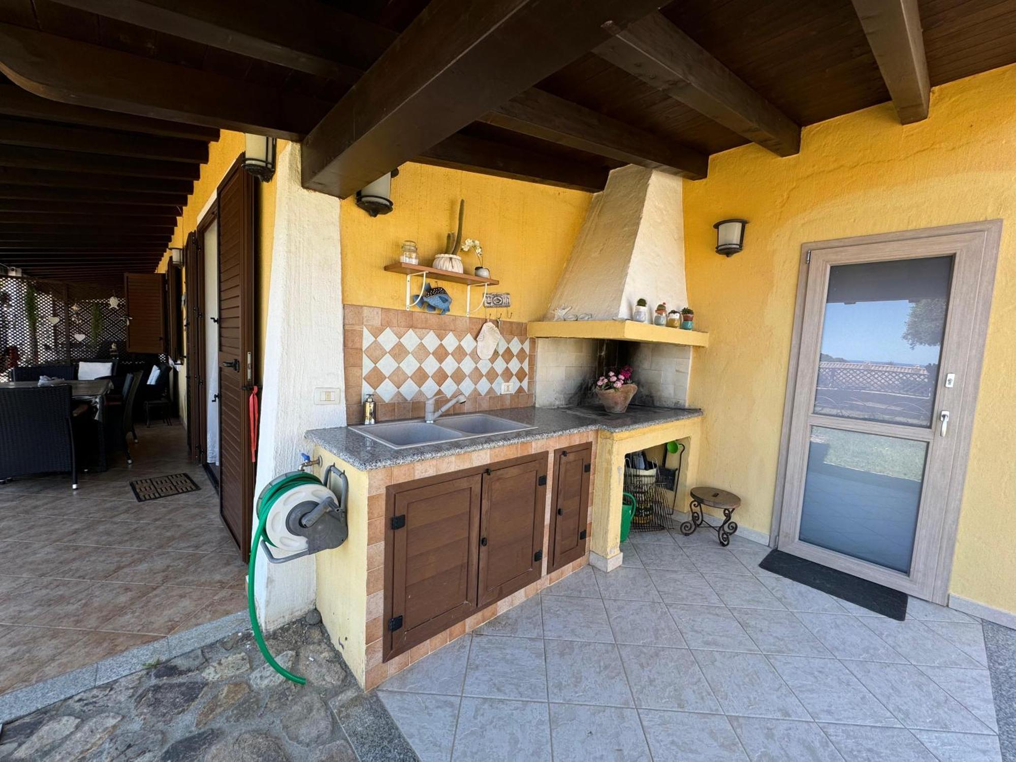 Casa vacanze con piscina vista mare Tertenìa Esterno foto
