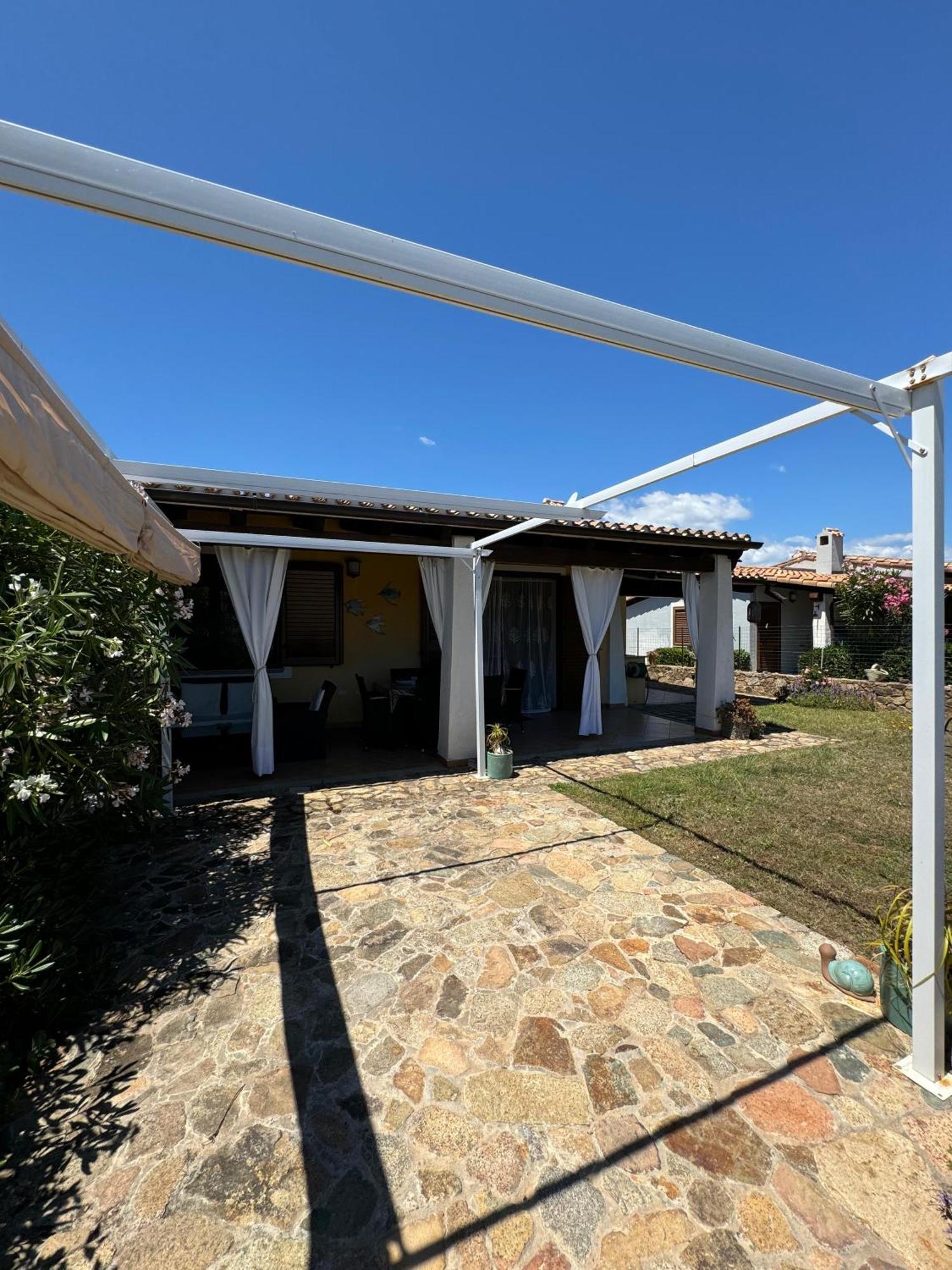 Casa vacanze con piscina vista mare Tertenìa Esterno foto