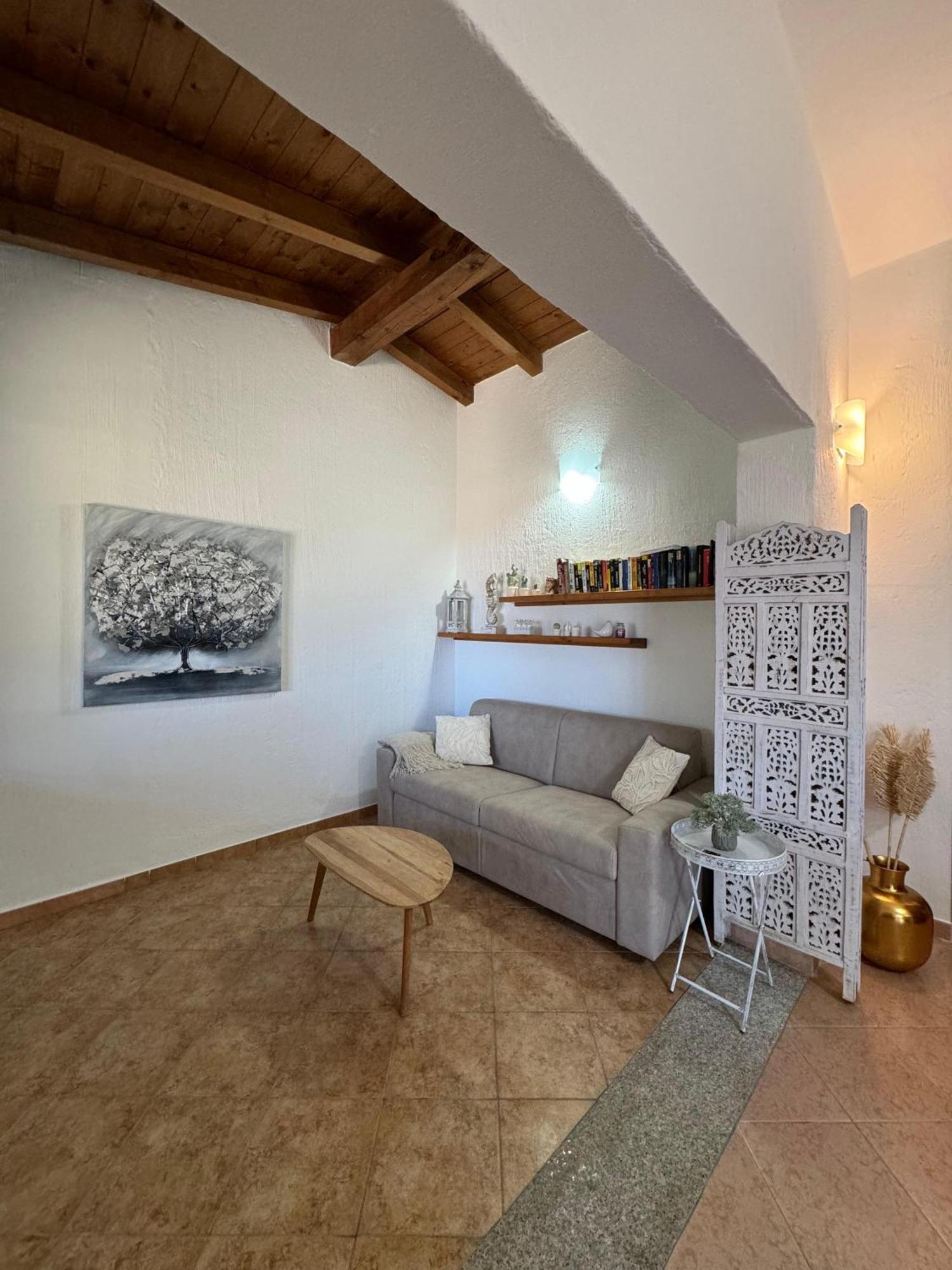 Casa vacanze con piscina vista mare Tertenìa Esterno foto