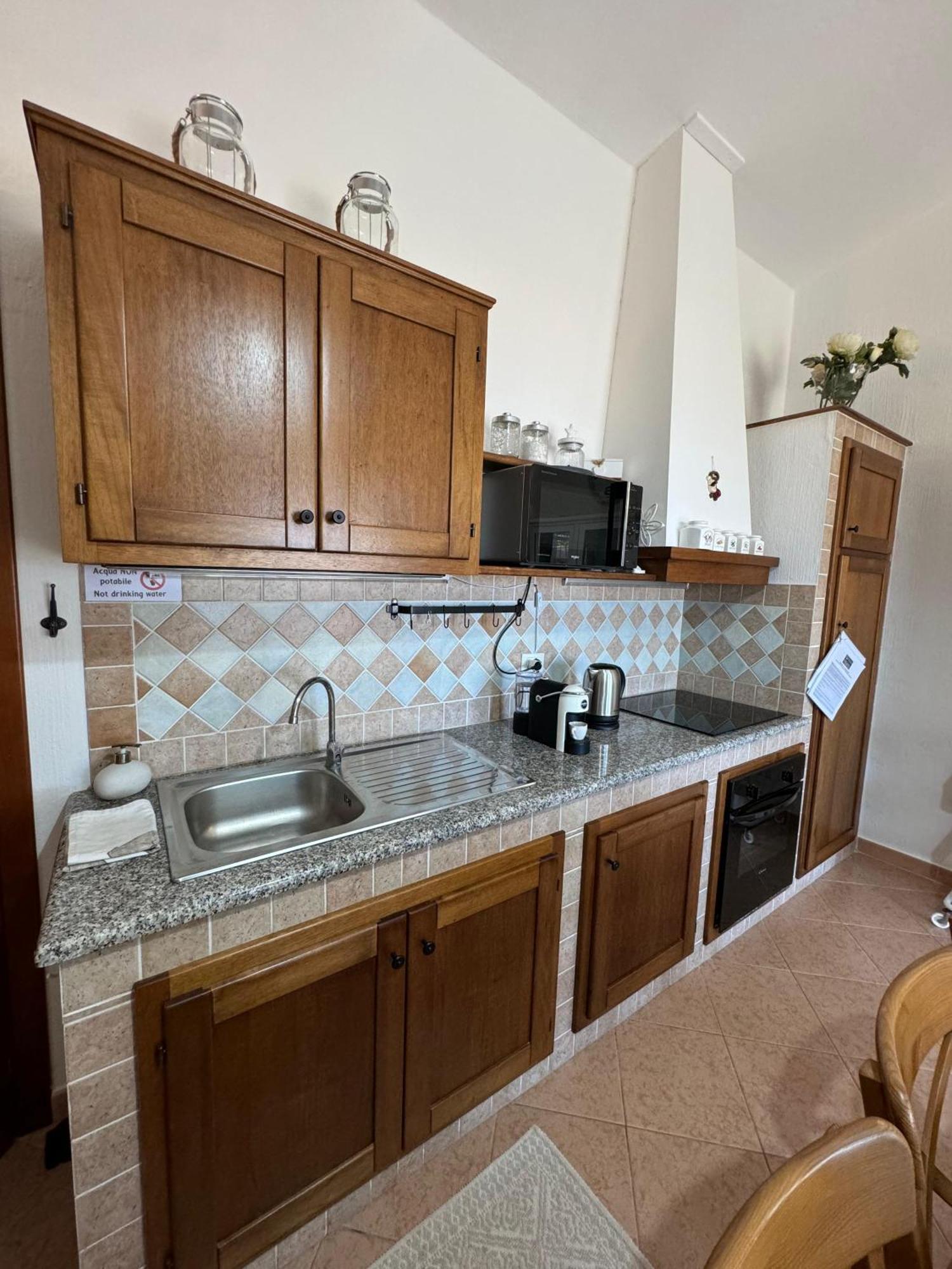 Casa vacanze con piscina vista mare Tertenìa Esterno foto