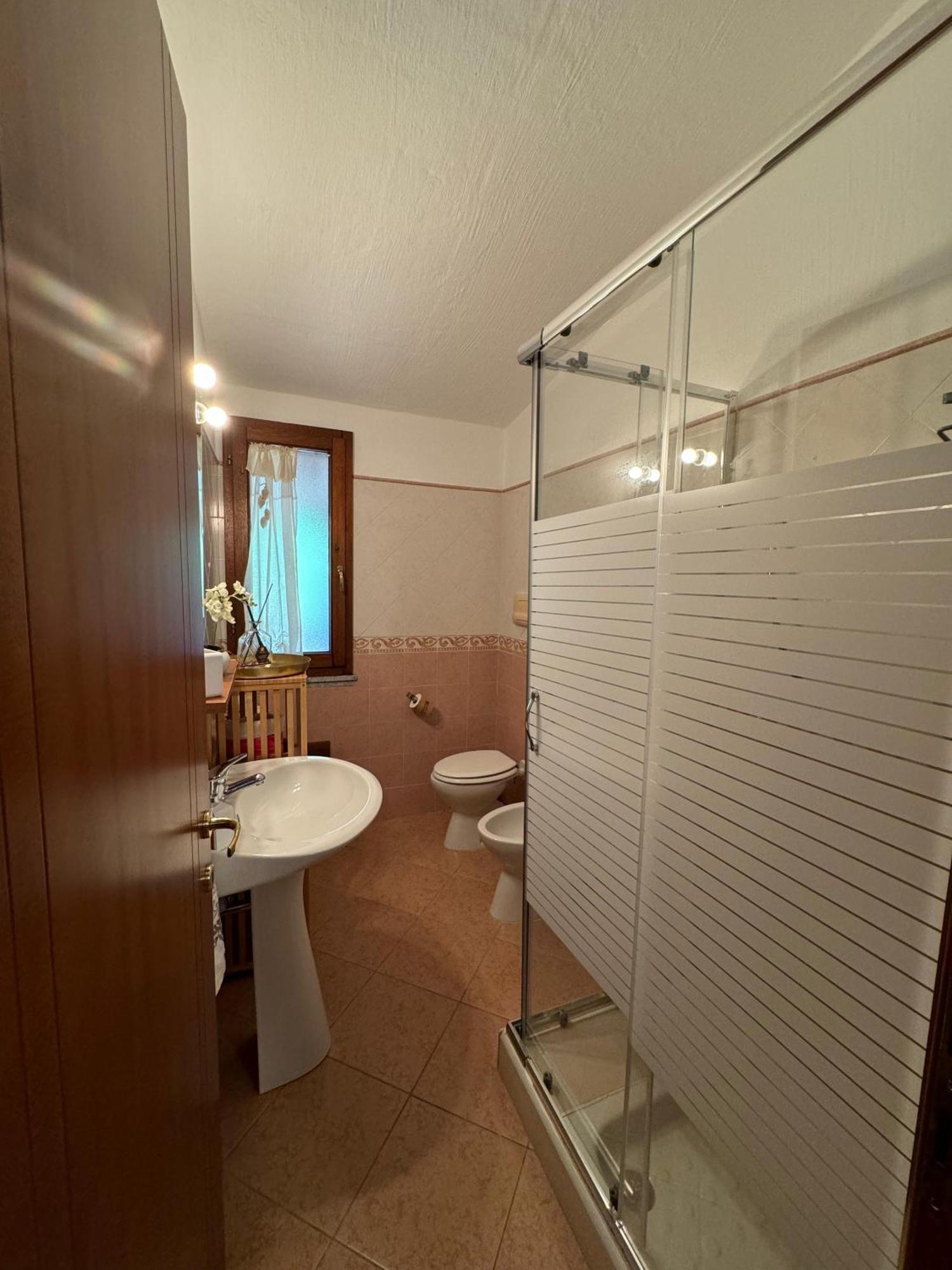 Casa vacanze con piscina vista mare Tertenìa Esterno foto