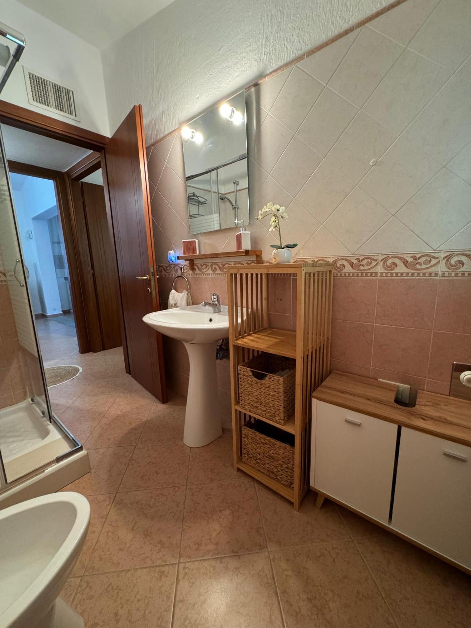 Casa vacanze con piscina vista mare Tertenìa Esterno foto